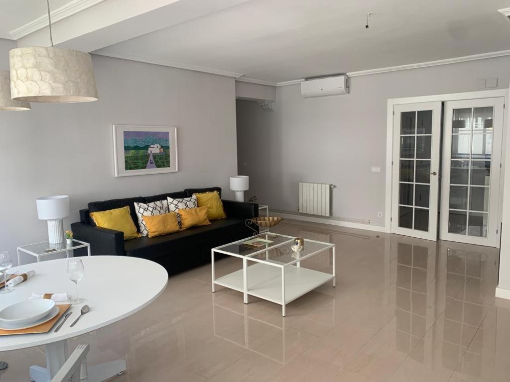 Seamed Apartment มาลากา ภายนอก รูปภาพ